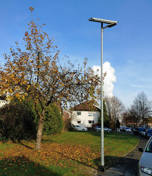 Lampe solaire pour arrêt de bus avec mât 5m et minuterie