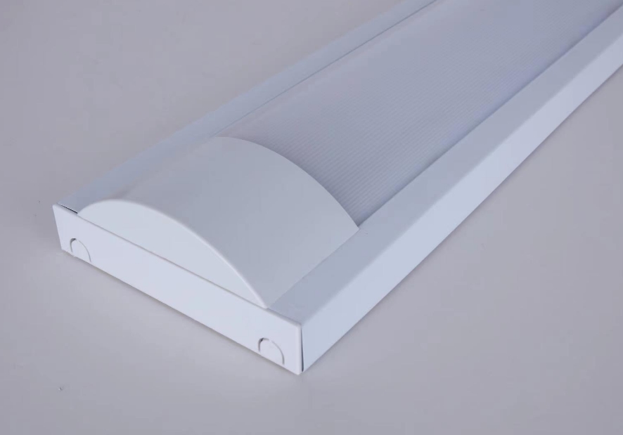 Fluorescent Lighting Fixture flat, with diffuser 18W T8 IP40 single